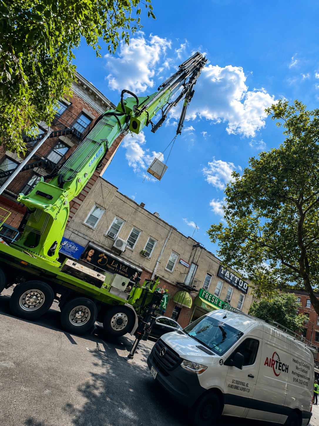 AD Air Technical crane lifting commercial equipment