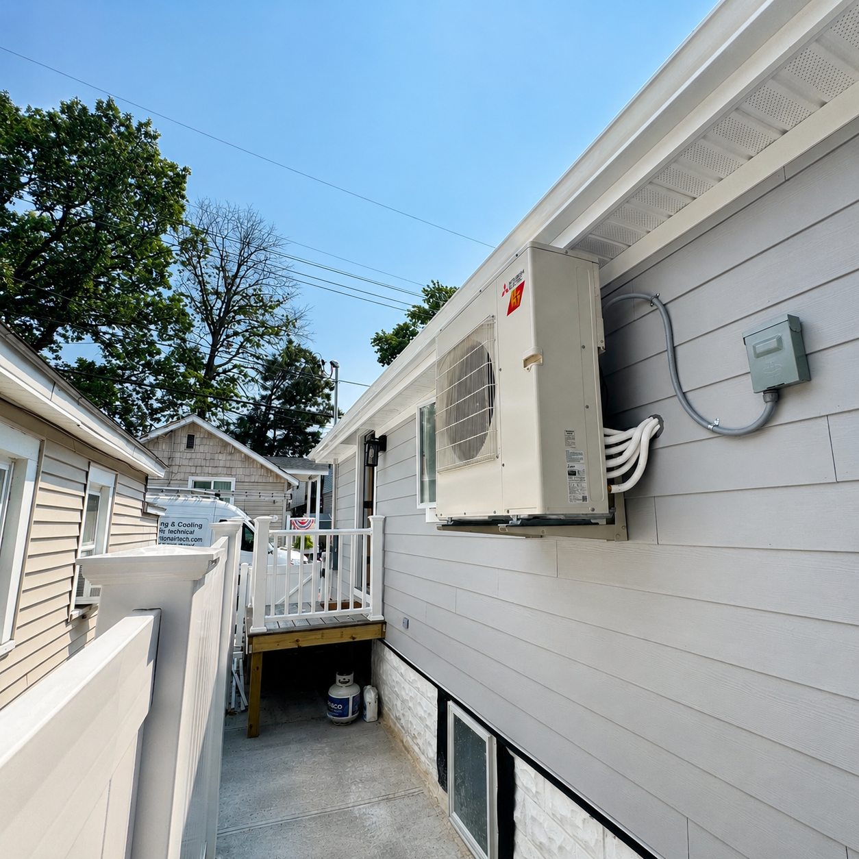 AD Air Technical wall mounted mitsubishi condenser